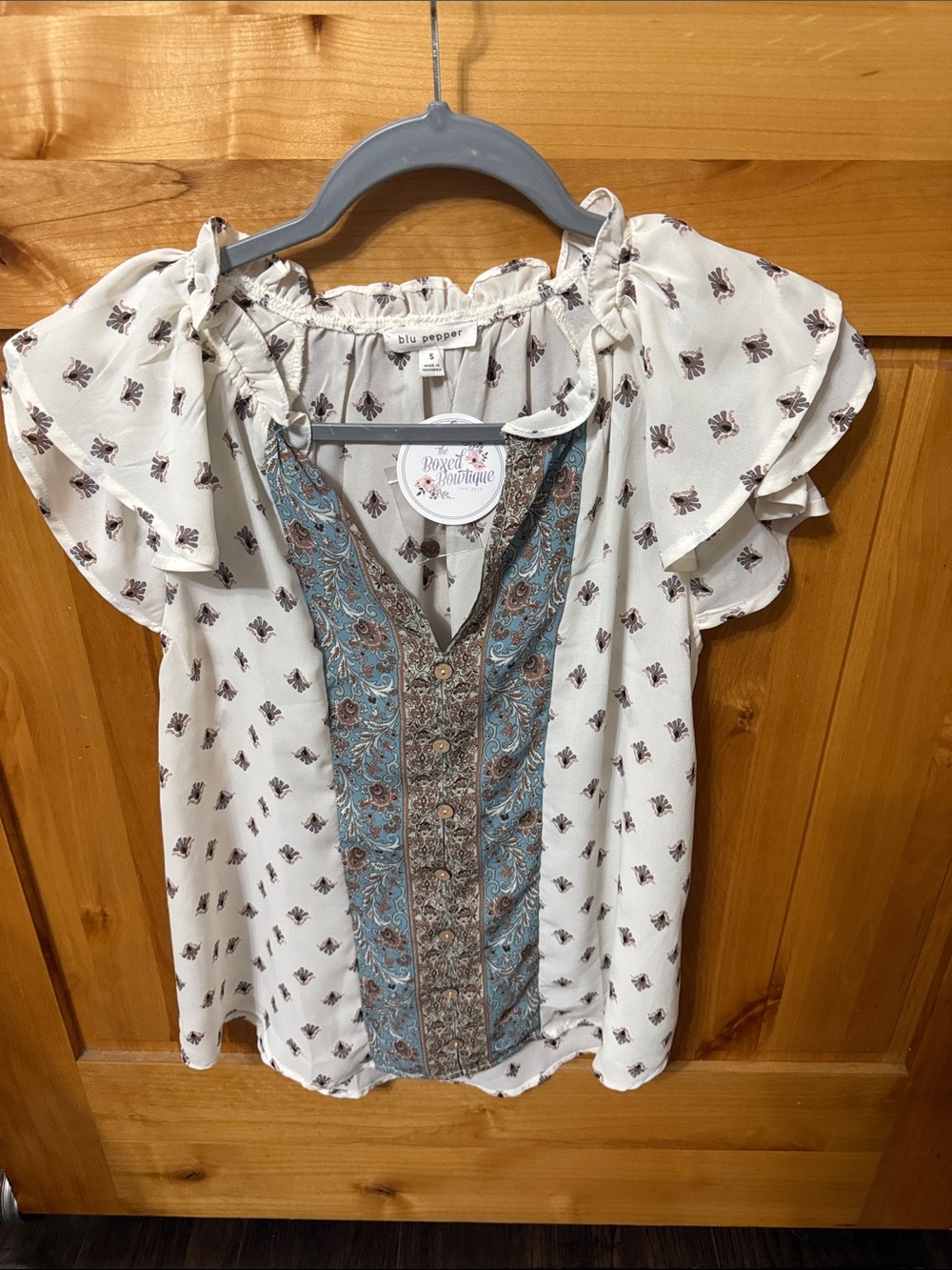 Blu Pepper Cream Top with Blue and Brown Paisley Panel
